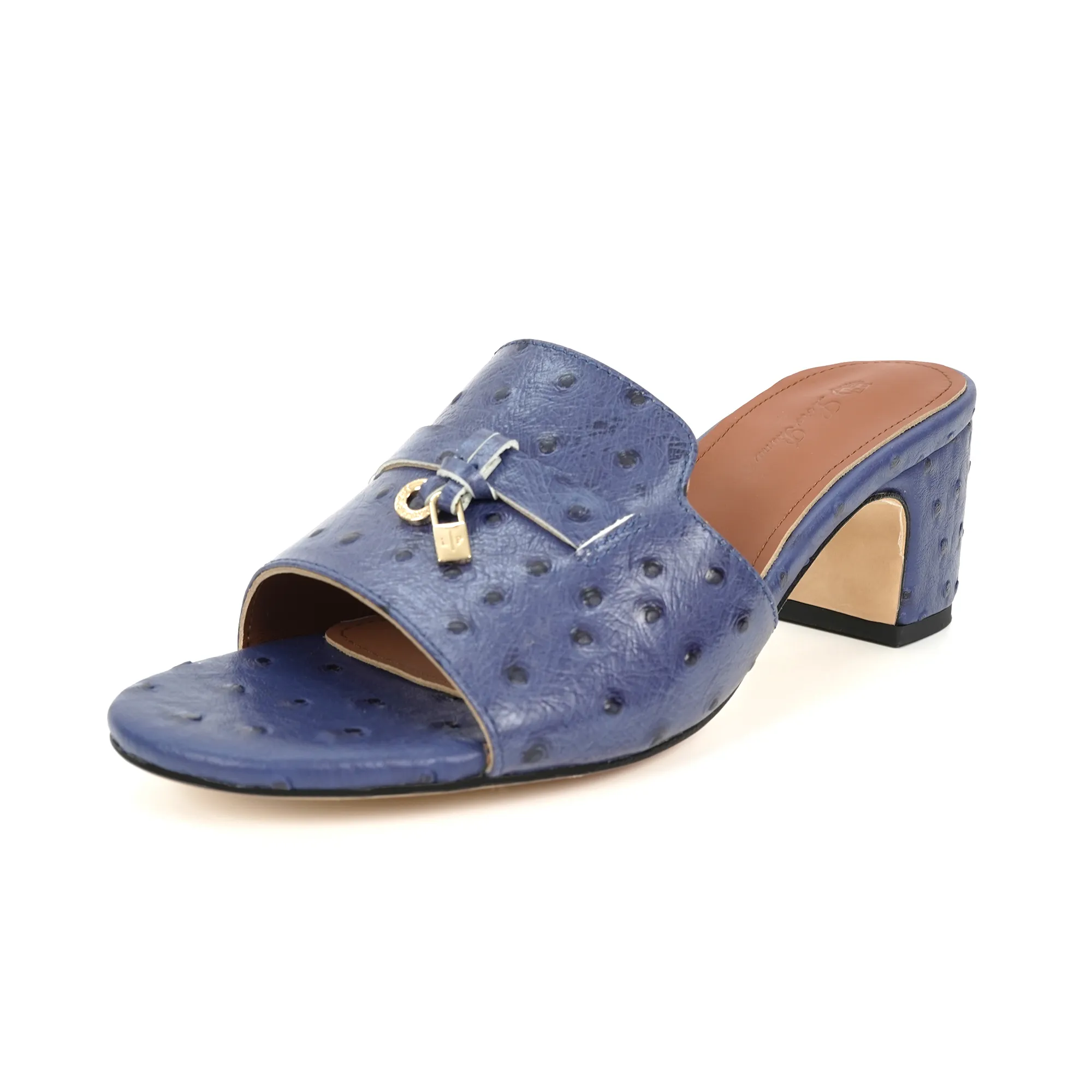 👟👟Ex-factory price 440👟👟 Genuine leather sole +30 suede sheepskin slippers with a strap decorated with Loro Piana My Charms charms and decorated with tone-on-tone stitching. Sophisticated and feminine, it pairs well with both city and resort looks. For those looking for an elegant upgrade, the summer glamor slipper is known for its slim open-back silhouette. size: 35-44 (custom-made sizes 43 and 44 are non-returnable) Upper: imported suede sheep leather (sheep), cowhide ostrich pattern, cowhide snake pattern Lining: imported high-grade mixed sheep silk Heel height: 5.5CM